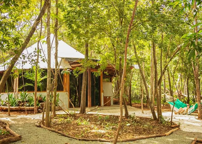 Dreamsea Surf Camp Costa Rica * Tamarindo